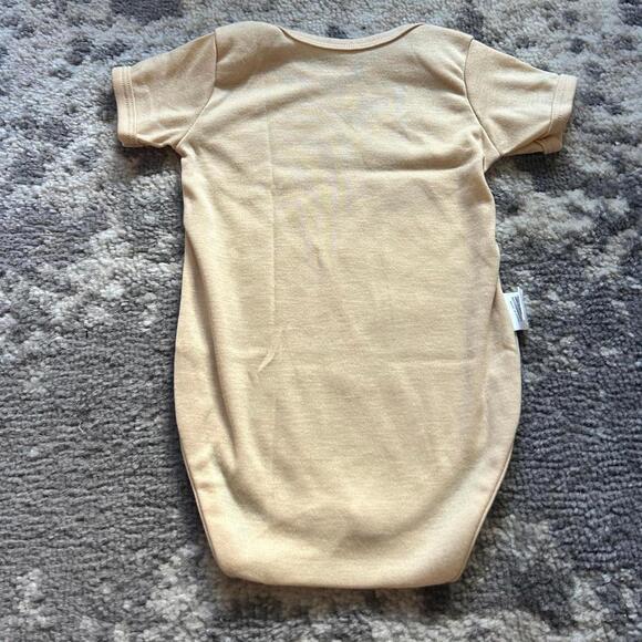 Baby Unisex Yellow "Legend" Theme Onesie Size 6-9 Months (NWT) - Picture 2 of 2